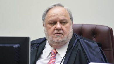 PF prende homem que teria ameaçado filha do ministro Felix Fischer – Migalhas