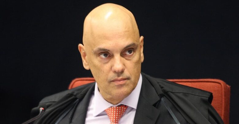 Moraes autoriza compartilhamento de investigações envolvendo Bolsonaro – Migalhas